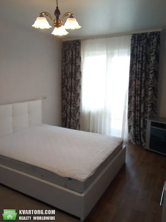 Rent out 1-room apartment. Киев, Драгоманова — photo 2