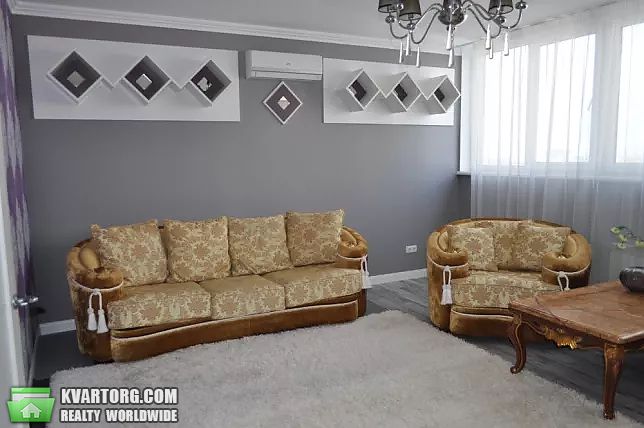 Rent out 3-room apartment. Киев, Сикорского — photo 1