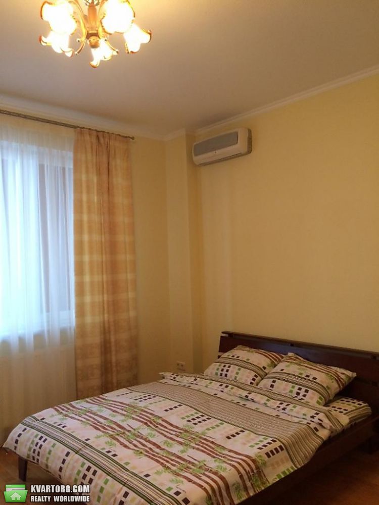 Rent out 4-room apartment. Киев,  Тверская — photo 2