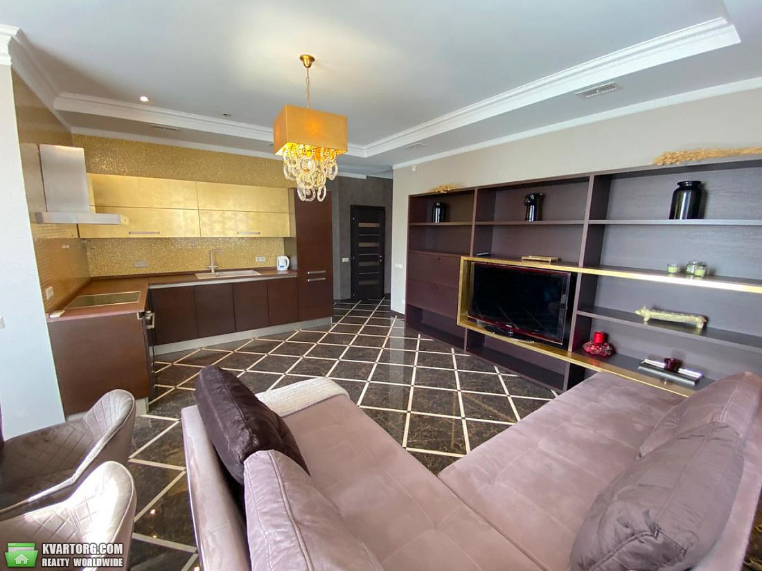 Rent out 3-room apartment. Киев,  Антоновича — photo 1