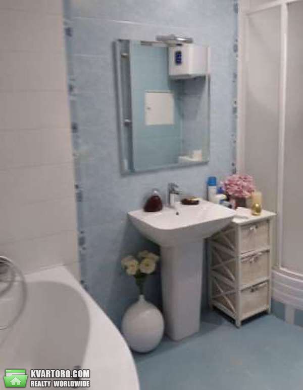 Sell 2-room apartment. Киев,  Львовская — photo 9