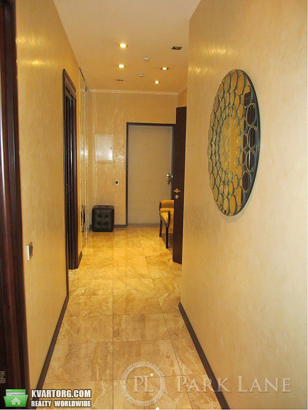Sell 2-room apartment. Киев,  40-летия Октября просп — photo 4