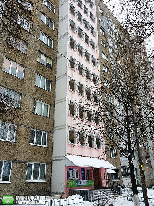 Sell 2-room apartment. Киев,  Героев Днепра — photo 1