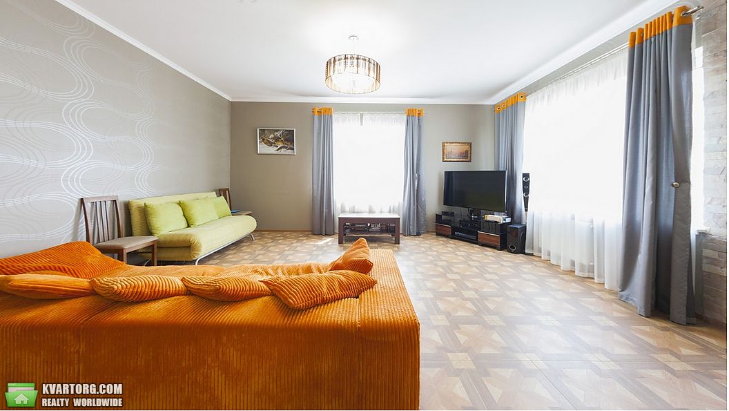 Sell house. Киев,  Лесная — photo 2