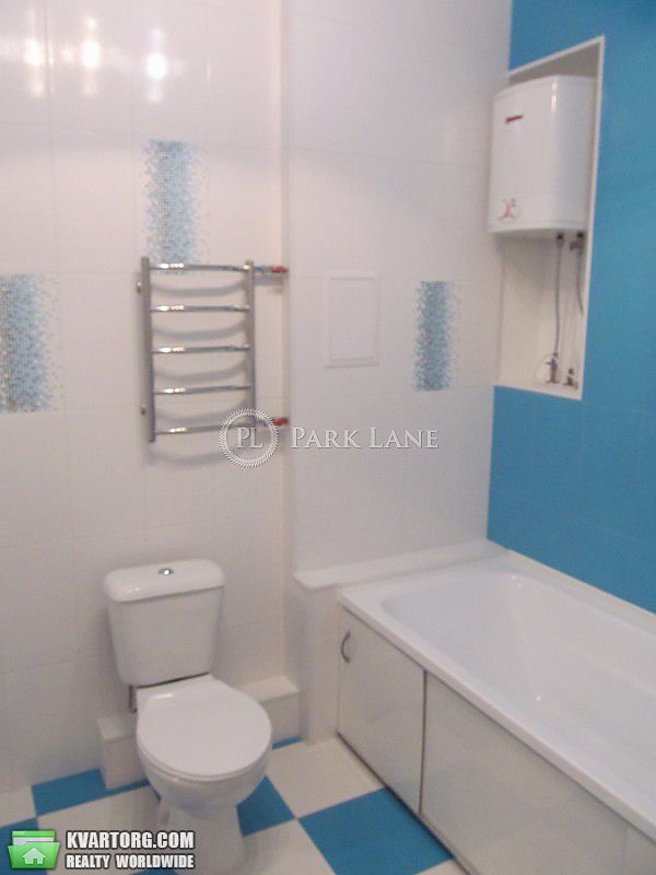 Rent out 3-room apartment. Киев,  Ирпенская — photo 8