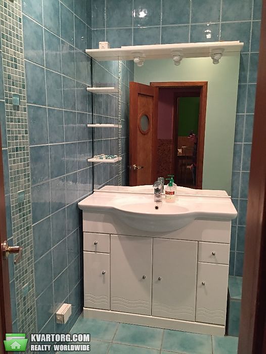 Rent out 2-room apartment. Киев,  Гмыри — photo 9