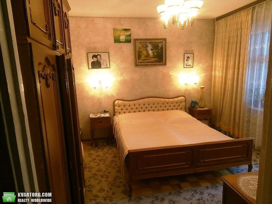 Sell 2-room apartment. Киев,  Салютная — photo 2