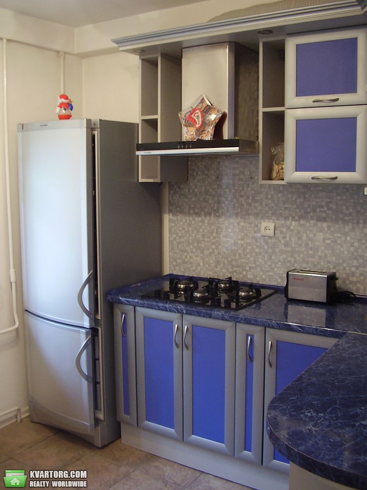 Rent out 1-room apartment. Киев,  Лисковская — photo 1