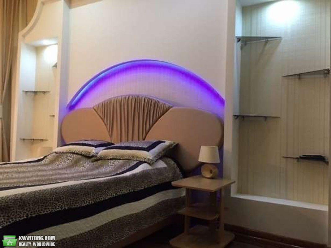 Rent out 2-room apartment. Киев,  Ярославов Вал — photo 5