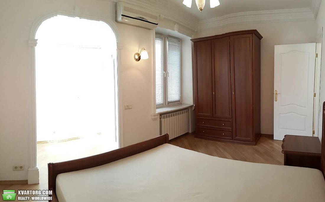 Rent out 3-room apartment. Киев,  Богдана Хмельницкого — photo 6