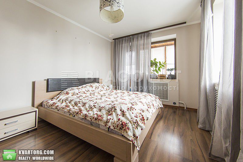Sell 3-room apartment. Киев,  Щорса — photo 3