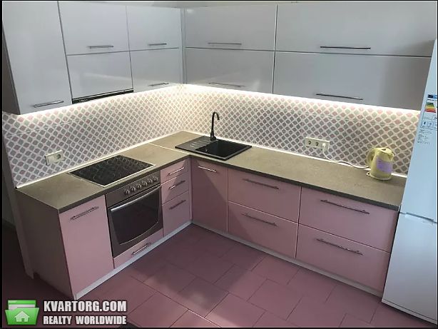 Rent out 2-room apartment. Киев,  Гарматная — photo 1