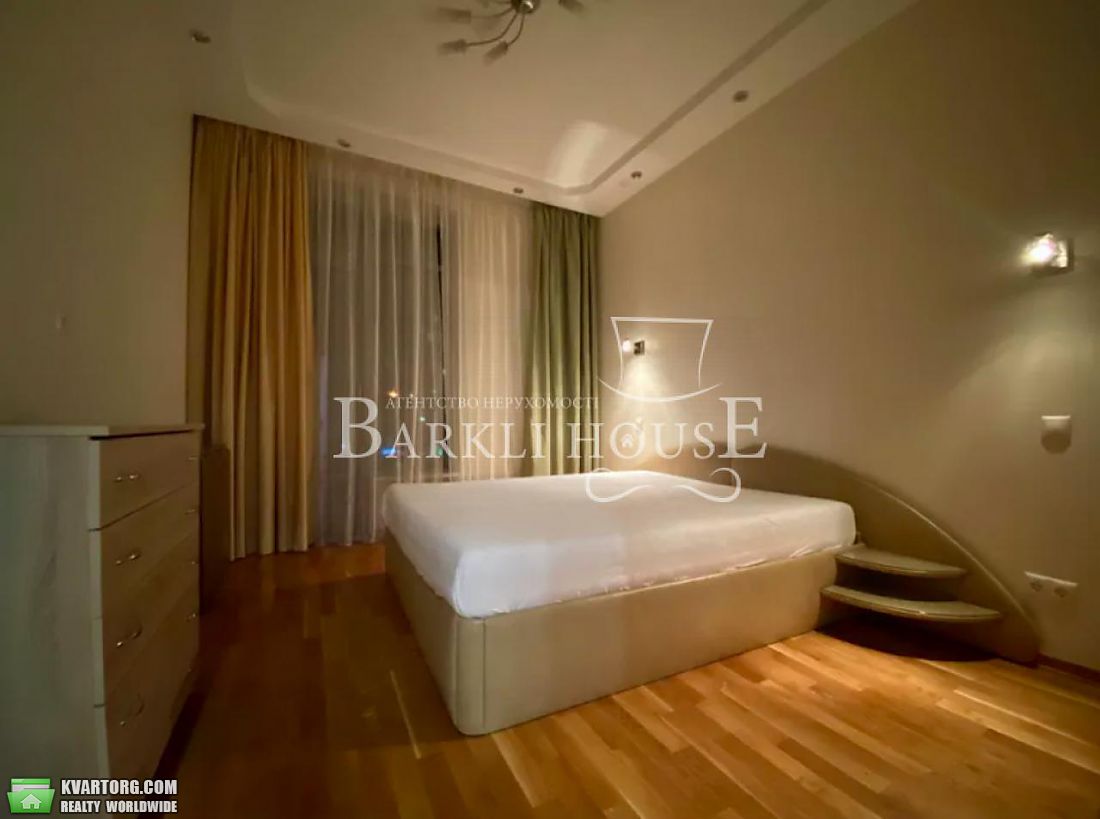 Rent out 3-room apartment. Киев,  Окипной — photo 4