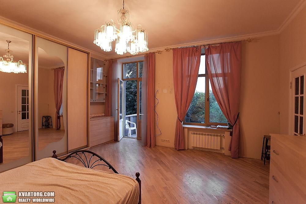 Rent out 3-room apartment. Киев,  Терещенковская — photo 4