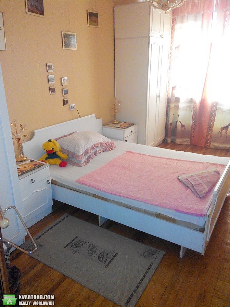 Rent out 1-room apartment. Киев,  Василевской — photo 1