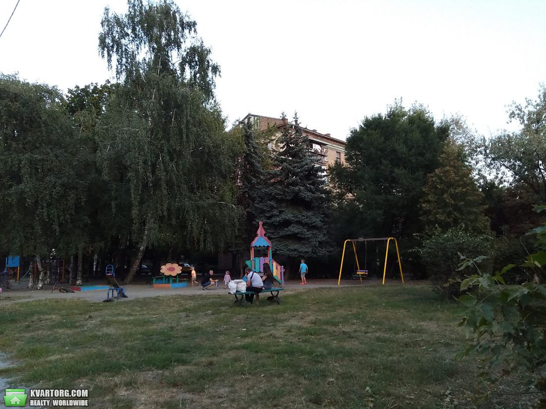 Rent out 2-room apartment. Киев, Искровская — photo 10