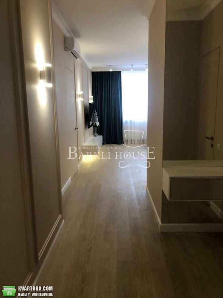 Rent out 2-room apartment. Киев,  Саксаганского — photo 10