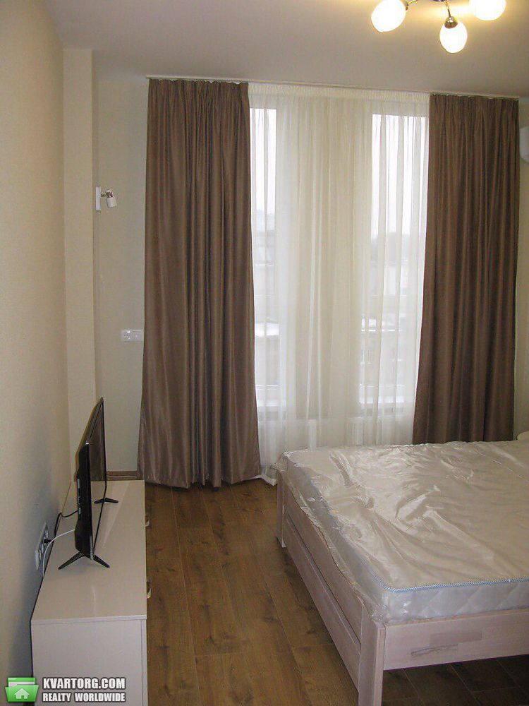 Rent out 2-room apartment. Киев,  Победы пр — photo 2