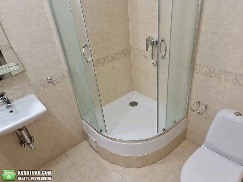 Rent out 2-room apartment. Киев,  Днепровская наб — photo 3