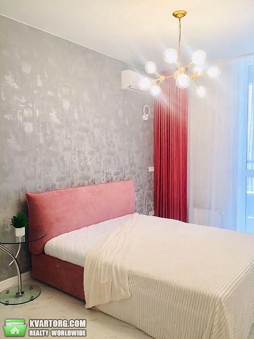 Rent out 2-room apartment. Киев, Предславинская — photo 5