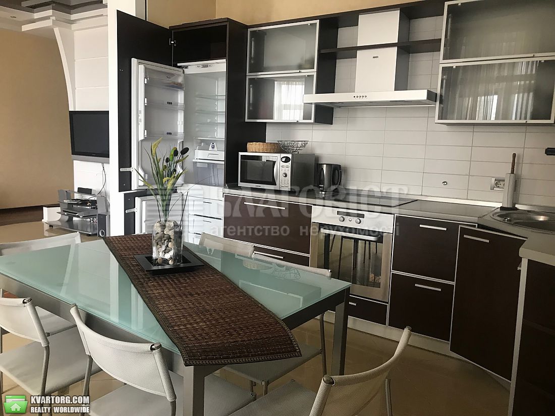 Rent out 3-room apartment. Киев,  Леси Украинки бул — photo 2