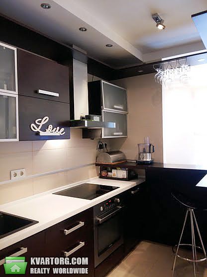 Sell 3-room apartment. Киев,  Яблонской — photo 1
