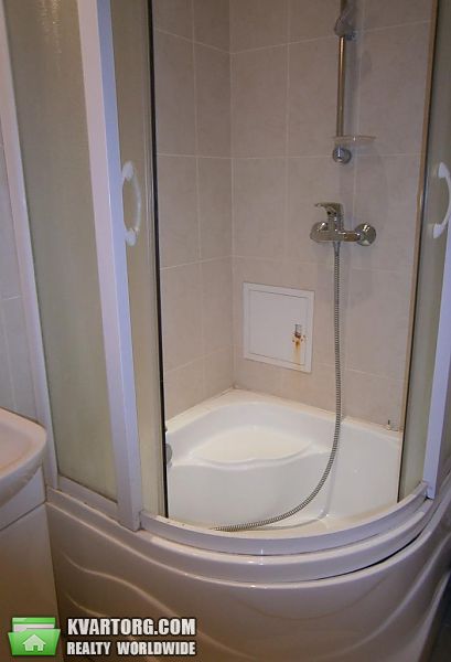 Rent out office. Киев, Костельная — photo 3