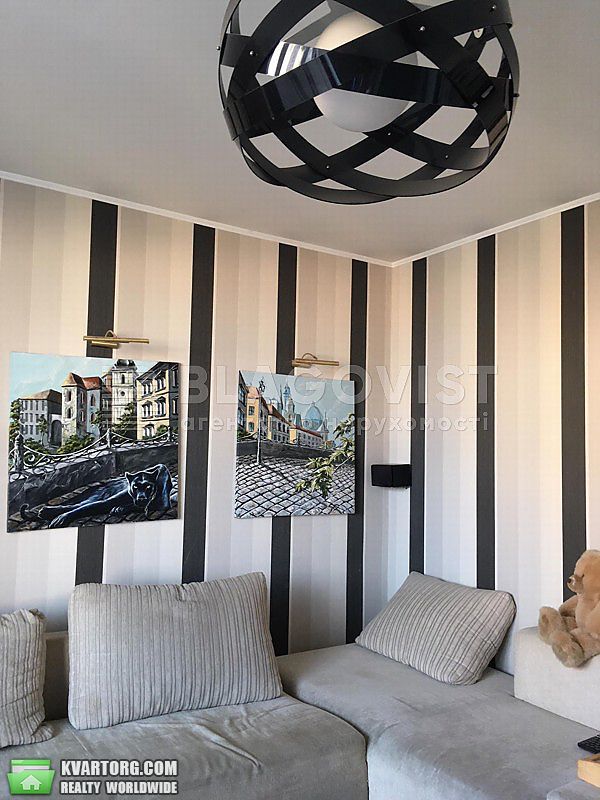 Sell 2-room apartment. Киев,  Урловская — photo 2