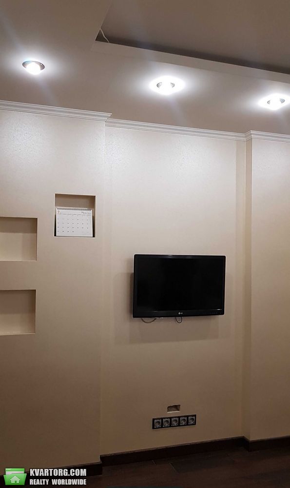Rent out 3-room apartment. Киев, Голосеевская — photo 2