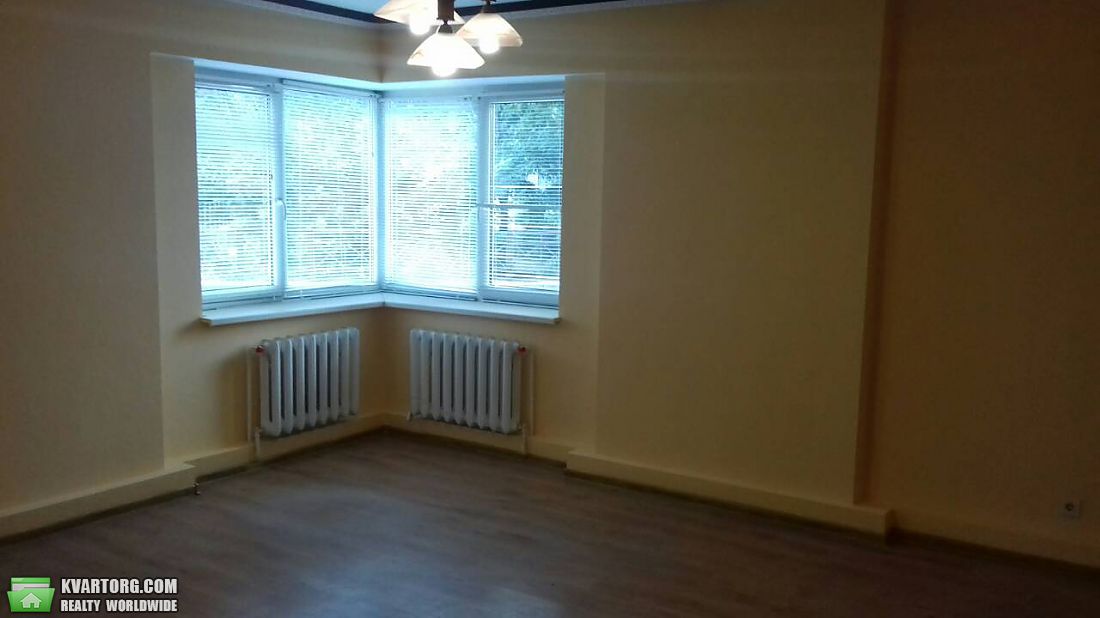 Rent out office. Киев,  Срибнокильская — photo 1