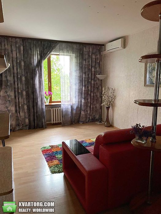 Sell 3-room apartment. Киев,  Победы пр — photo 1