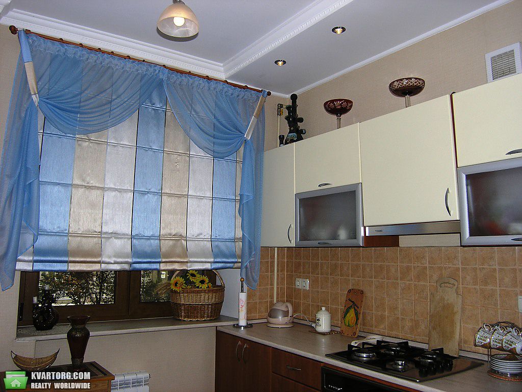 Rent out 2-room apartment. Киев,  Большая Васильковская — photo 1