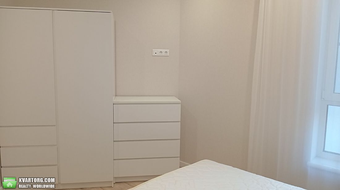 Rent out 2-room apartment. Киев, Драгомирова — photo 8