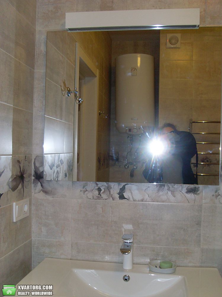 Rent out 1-room apartment. Киев, Кондрактюка — photo 9