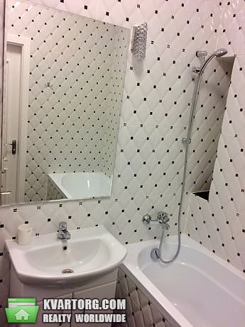 Rent out 1-room apartment. Киев, Западная — photo 4