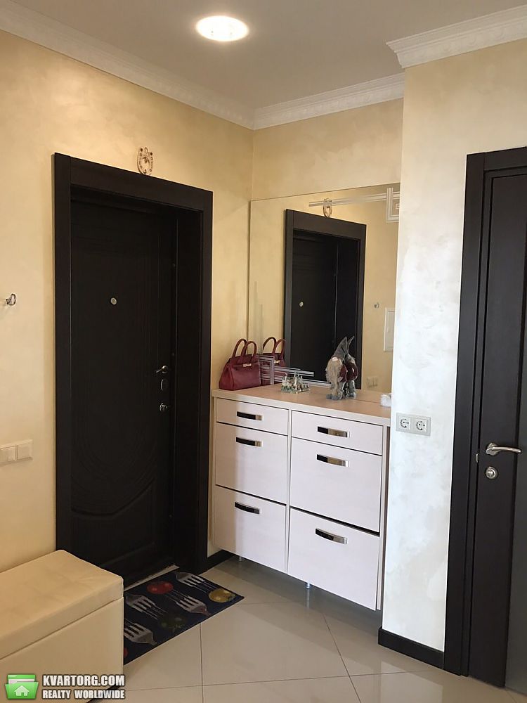 Sell 2-room apartment. Киев,  Ревуцкого — photo 1