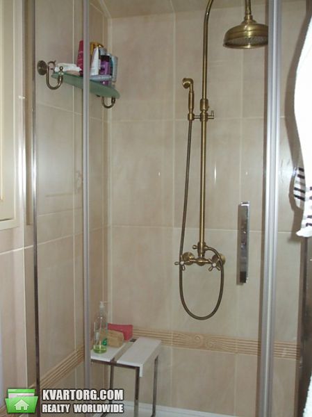 Rent out 2-room apartment. Киев, Саксаганского — photo 9