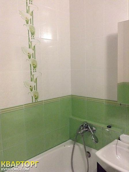Rent out 2-room apartment. Киев, Вишняковская — photo 7