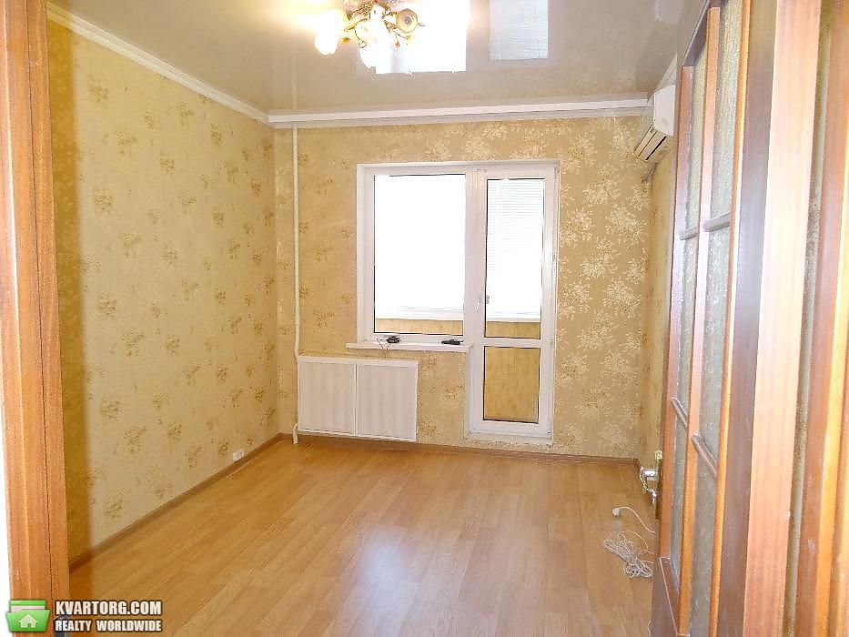 Sell 2-room apartment. Киев,  Никольско-Слободская — photo 2