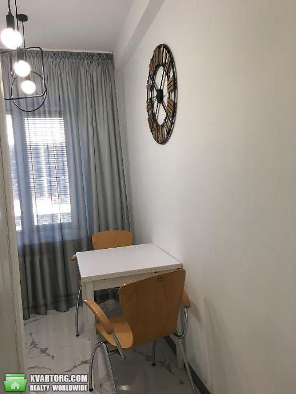 Rent out 2-room apartment. Киев,  Большая Васильковская — photo 7