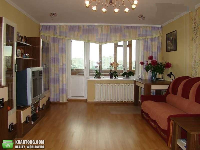 Sell 3-room apartment. Киев,  Бажана — photo 3