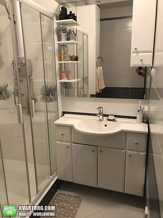 Sell 3-room apartment. Киев,  Молдавская — photo 9