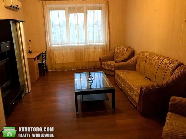 Rent out 2-room apartment. Киев,  Голосеевская — photo 1