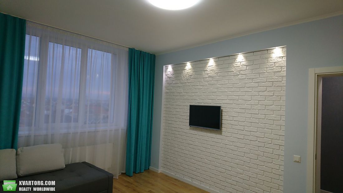 Rent out 1-room apartment. Киев, Жмеринская — photo 5
