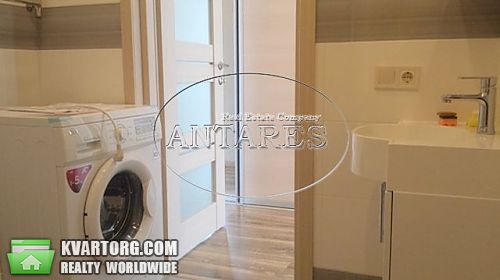 Rent out 2-room apartment. Киев, Жилянская — photo 5