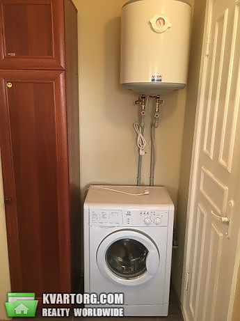 Rent out 1-room apartment. Киев,  Чешская — photo 1