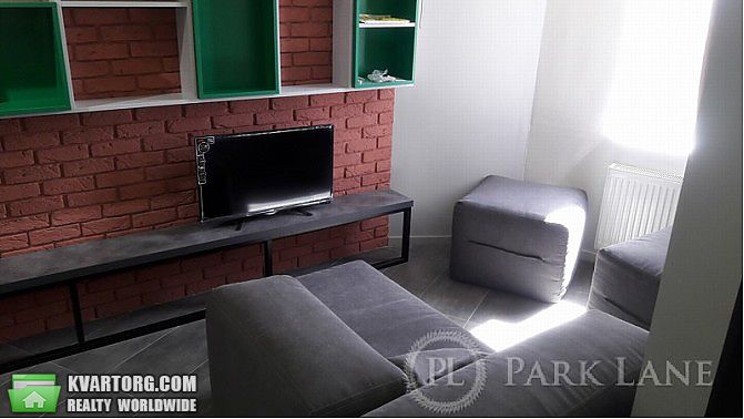 Rent out 2-room apartment. Киев,  Рижская — photo 3
