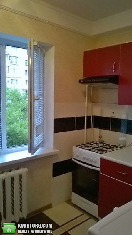 Sell 1-room apartment. Киев,  Автозаводская — photo 2