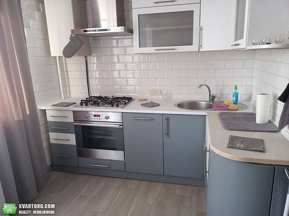 Rent out 3-room apartment. Киев,  Шелковичная — photo 6