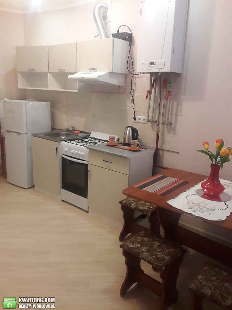 Rent out 1-room apartment. Киевская обл., Соборная — photo 1
